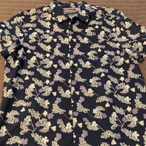 Axist Men’s Floral Shirt